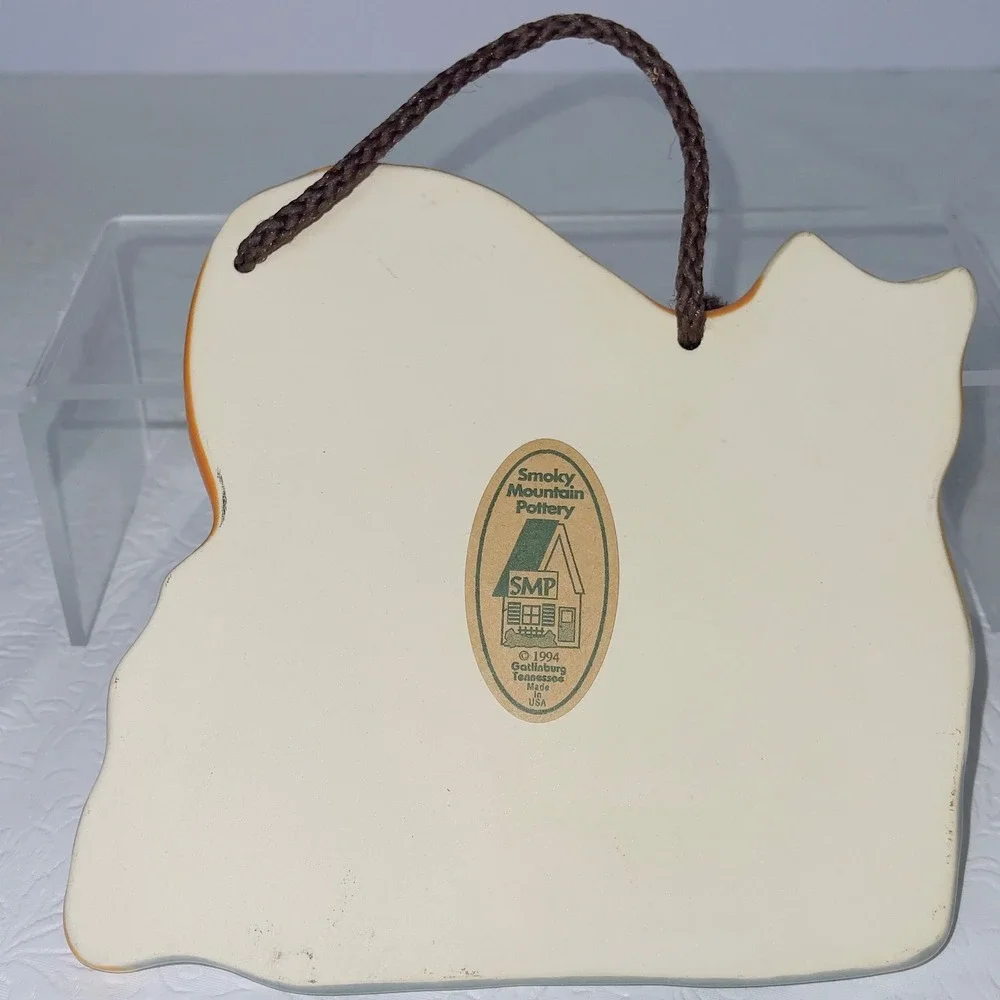 Smoky Mountain Pottery Cat Wall Plaque OS Orange Vintage 1994 Ceramic Art